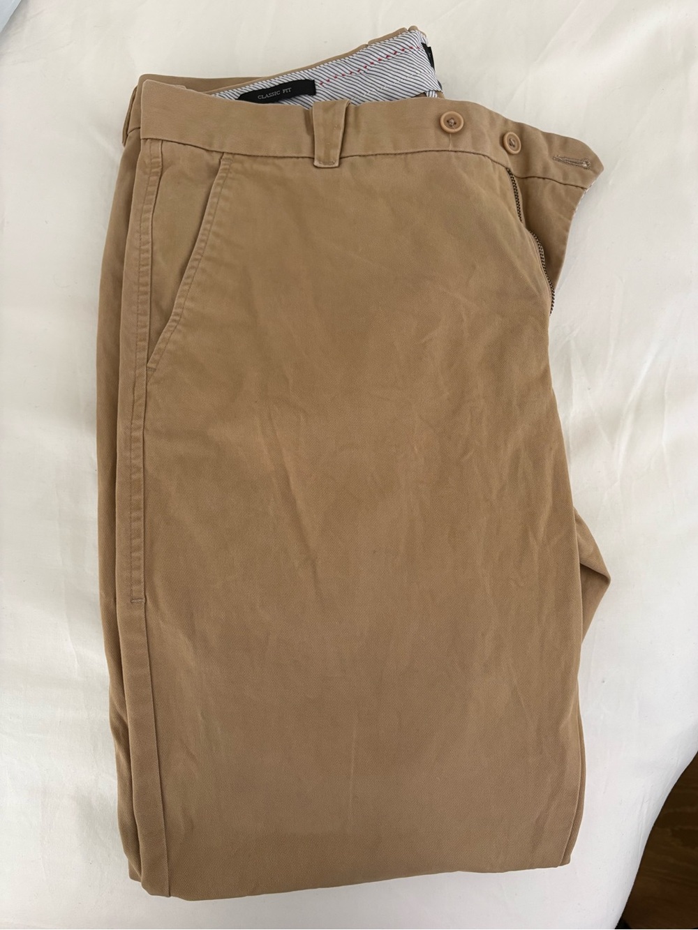Bloomingdale's Men's Chinos in Khaki Tan